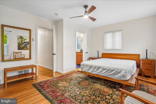 2910 UPTON ST NW, Washington, DC 20008