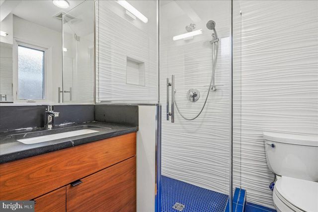 2910 UPTON ST NW, Washington, DC 20008