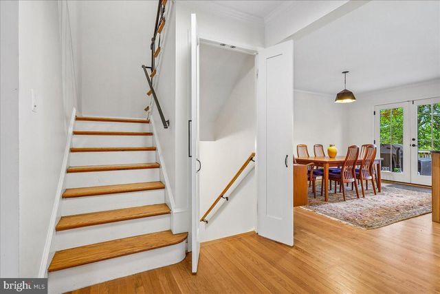 2910 UPTON ST NW, Washington, DC 20008