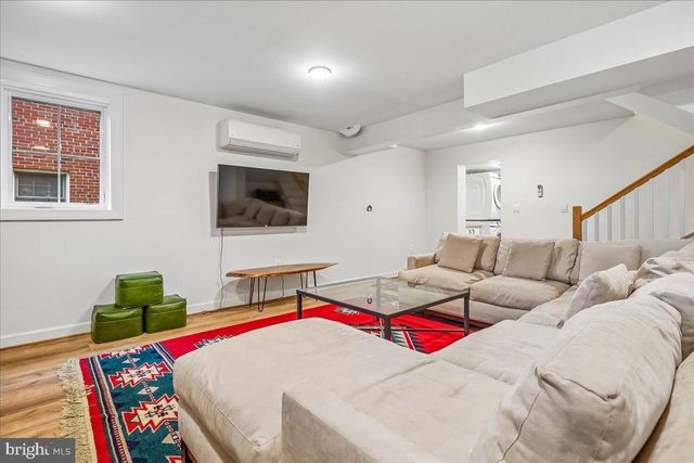 2910 UPTON ST NW, Washington, DC 20008