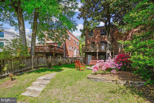 2910 UPTON ST NW, Washington, DC 20008