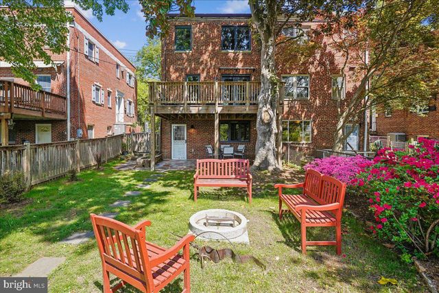 2910 UPTON ST NW, Washington, DC 20008