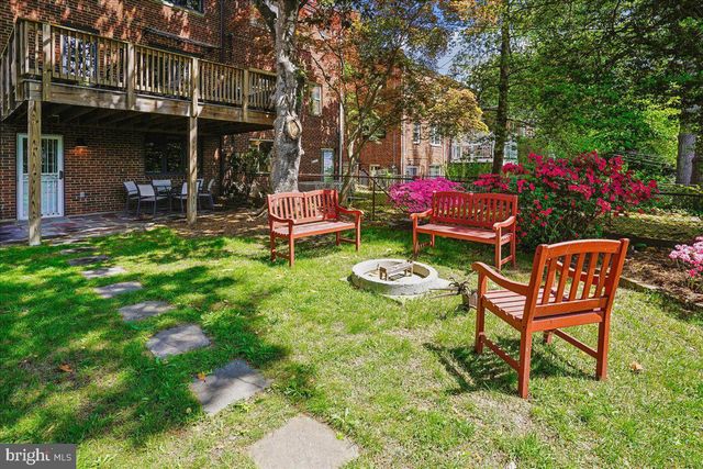 2910 UPTON ST NW, Washington, DC 20008