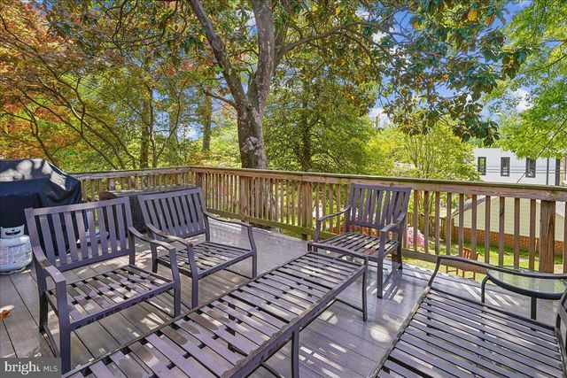2910 UPTON ST NW, Washington, DC 20008