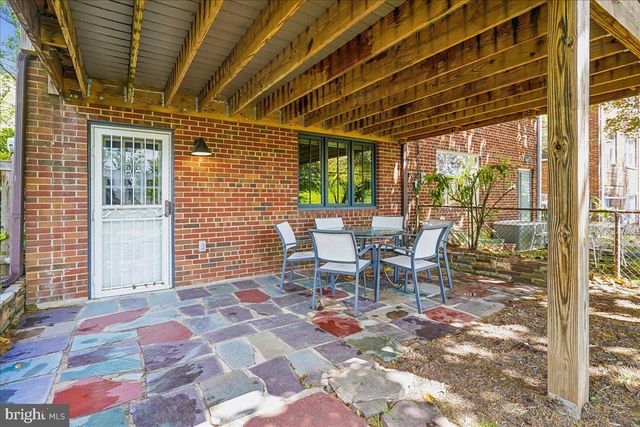 2910 UPTON ST NW, Washington, DC 20008