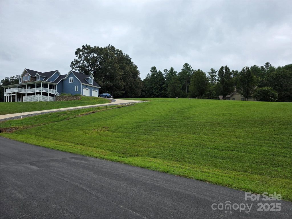 1020 Settlers Trail 30, Mars Hill, NC 28754