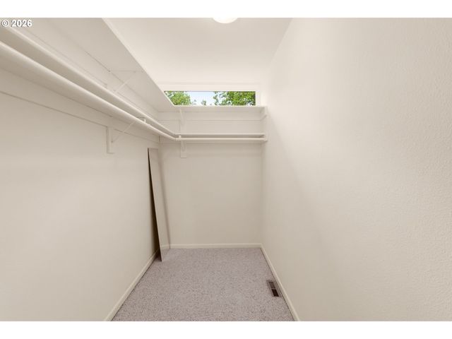 17753 Nw LAKEWAY Ct, Beaverton, OR 97006