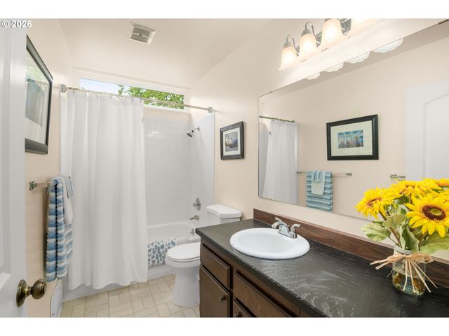 17753 Nw LAKEWAY Ct, Beaverton, OR 97006