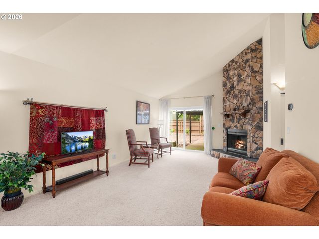 17753 Nw LAKEWAY Ct, Beaverton, OR 97006