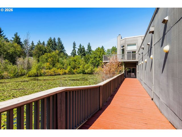 17753 Nw LAKEWAY Ct, Beaverton, OR 97006