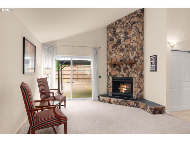 17753 Nw LAKEWAY Ct, Beaverton, OR 97006