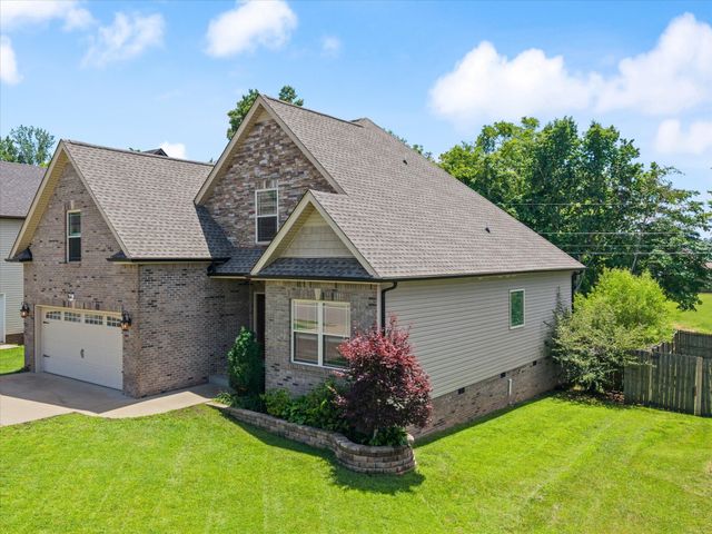 1496 Amberley Dr, Clarksville, TN 37043