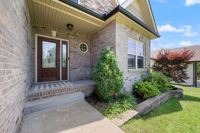 1496 Amberley Dr, Clarksville, TN 37043