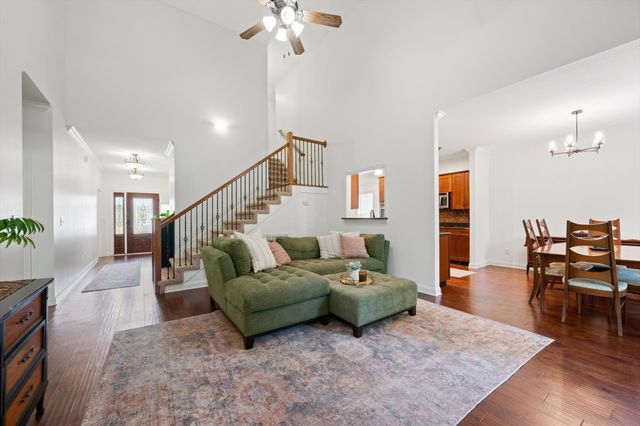 1496 Amberley Dr, Clarksville, TN 37043