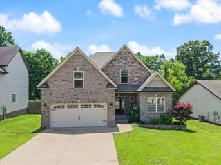 1496 Amberley Dr, Clarksville, TN 37043