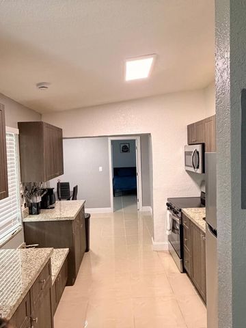 1558 NW 5TH Avenue, Pompano Beach, FL 33060