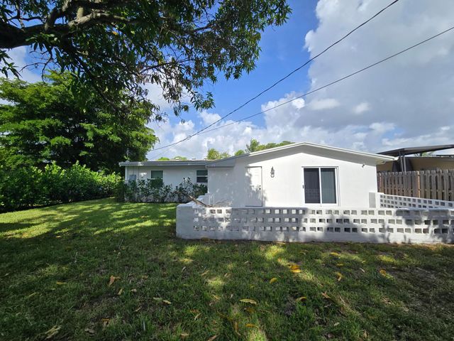 1558 NW 5TH Avenue, Pompano Beach, FL 33060