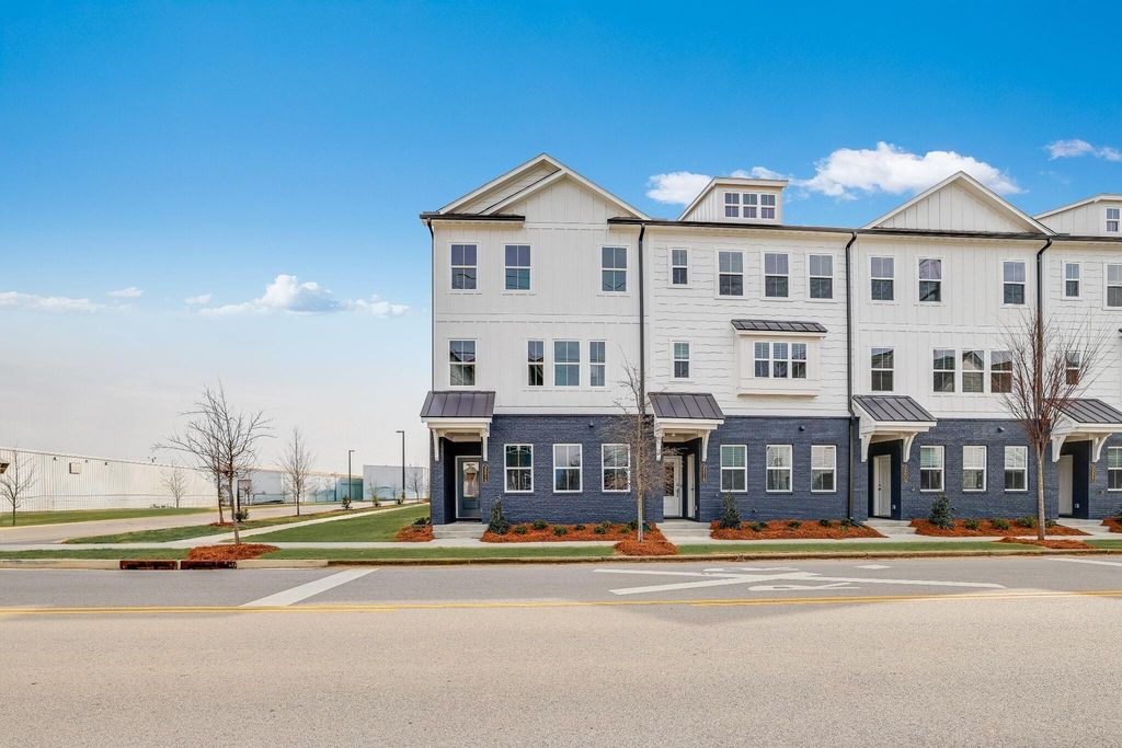 3234 Aberdeen Row, Chattanooga, TN 37407