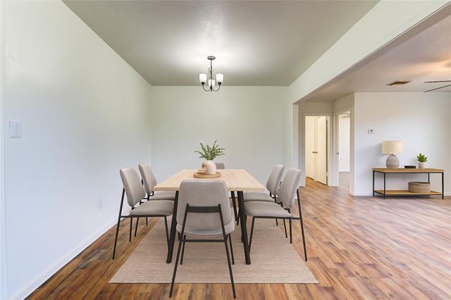 402 N 1st Street, Beasley, TX 77417