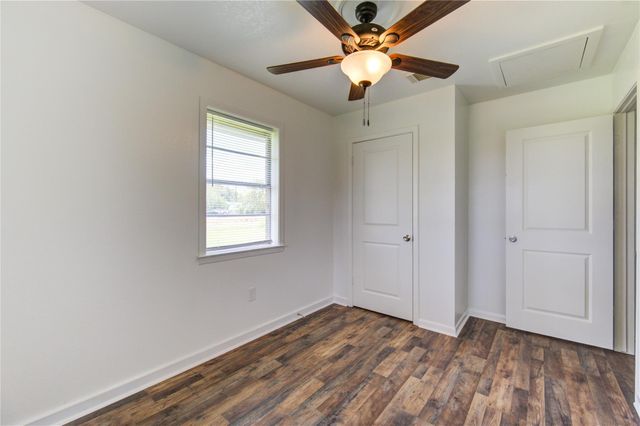 402 N 1st Street, Beasley, TX 77417