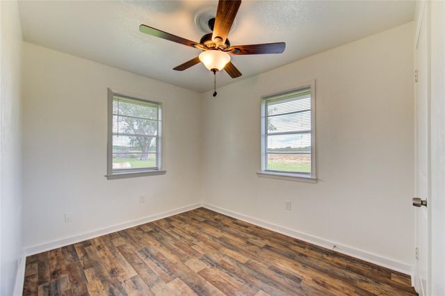 402 N 1st Street, Beasley, TX 77417