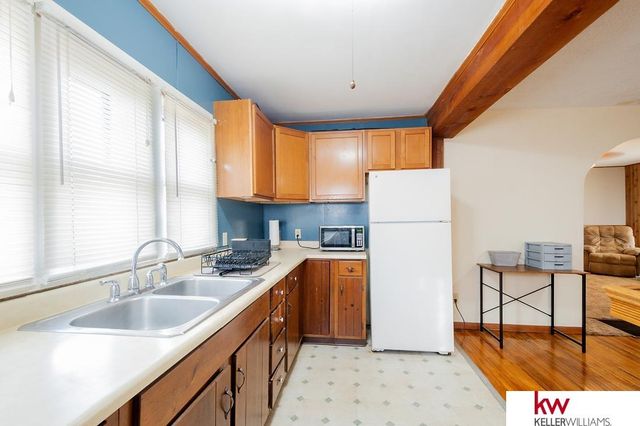 355 W 6th Street, Superior, NE 68978