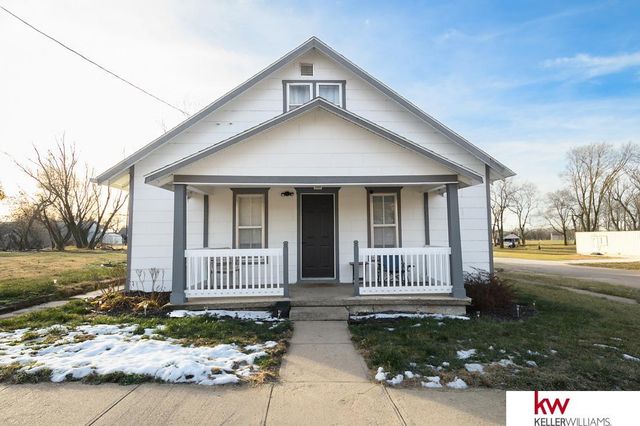 355 W 6th Street, Superior, NE 68978