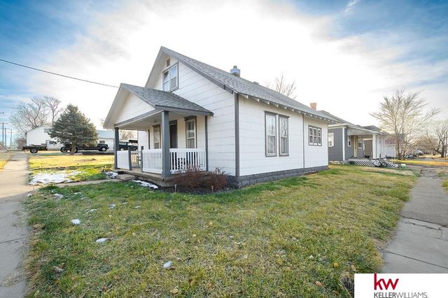 355 W 6th Street, Superior, NE 68978