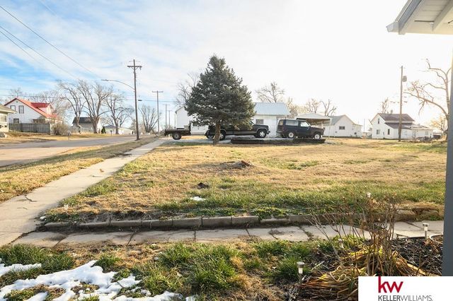 355 W 6th Street, Superior, NE 68978