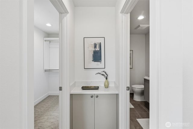 2710 58th Avenue SW, Seattle, WA 98116