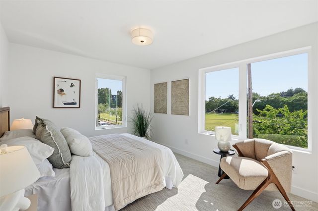 2710 58th Avenue SW, Seattle, WA 98116