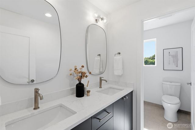 2710 58th Avenue SW, Seattle, WA 98116