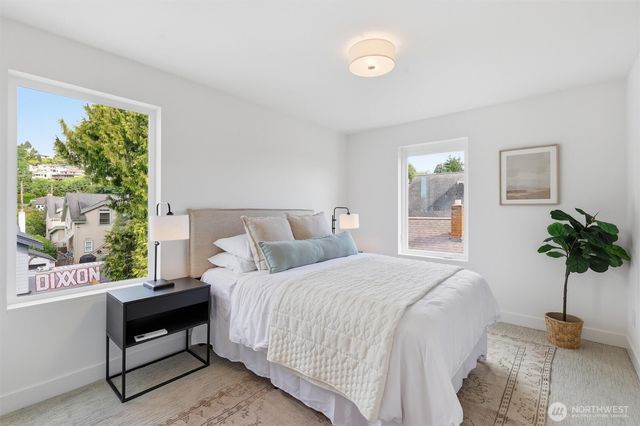 2710 58th Avenue SW, Seattle, WA 98116
