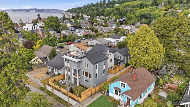 2710 58th Avenue SW, Seattle, WA 98116