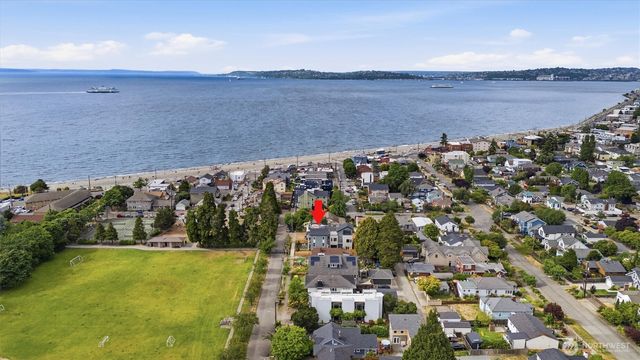 2710 58th Avenue SW, Seattle, WA 98116