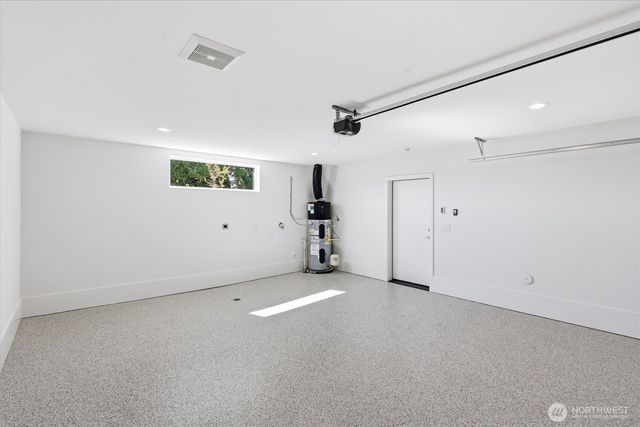 2710 58th Avenue SW, Seattle, WA 98116