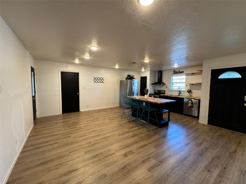 3305 Swan Street, Haltom City, TX 76117 — photo 4