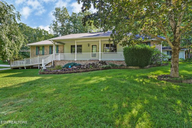 104 Brockhaven Lane, Crossville, TN 38558