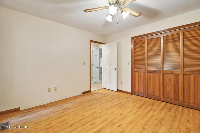 104 Brockhaven Lane, Crossville, TN 38558