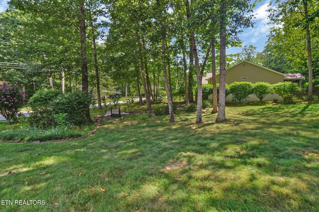 104 Brockhaven Lane, Crossville, TN 38558