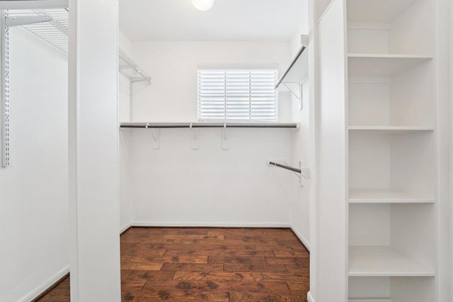 2421 Beall Street, Houston, TX 77008