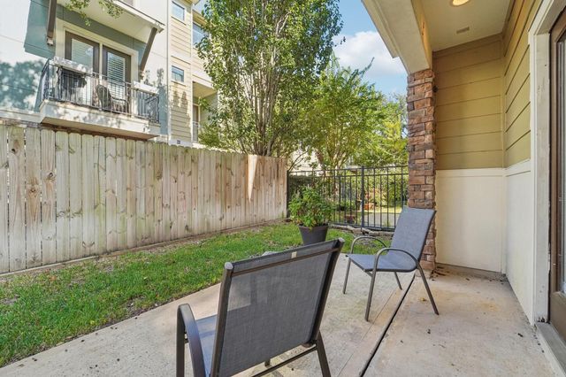 2421 Beall Street, Houston, TX 77008