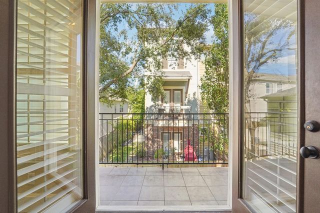 2421 Beall Street, Houston, TX 77008
