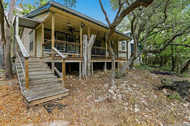 632 Durham, Canyon Lake, TX 78133