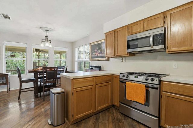 632 Durham, Canyon Lake, TX 78133