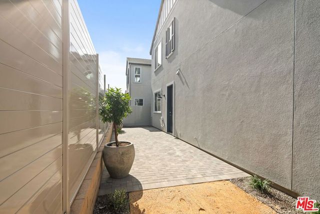 4874 Arroyo Run, Moorpark, CA 93021