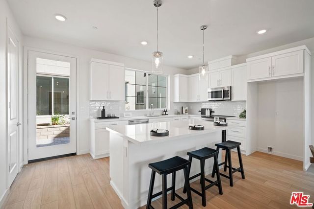 4874 Arroyo Run, Moorpark, CA 93021