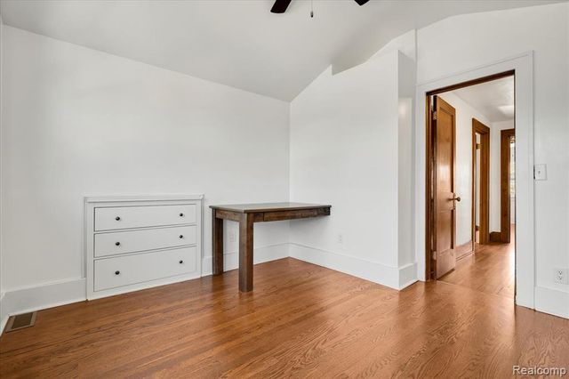 522 N Washington Avenue, Royal Oak, MI 48067