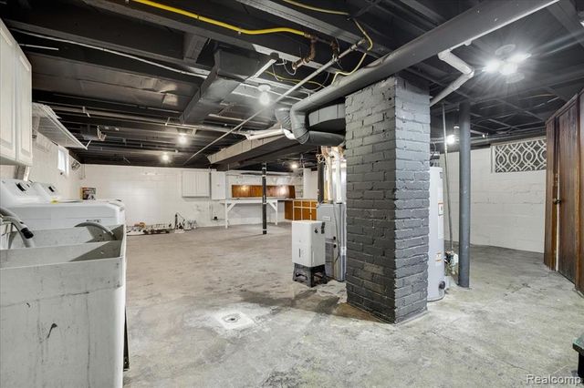 522 N Washington Avenue, Royal Oak, MI 48067