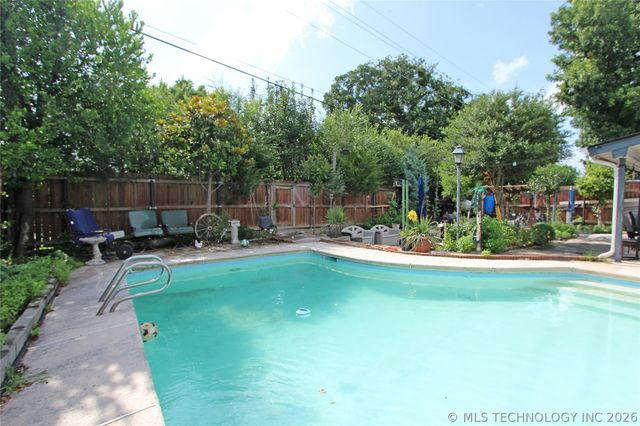 9922 S 66th East Avenue, Tulsa, OK 74133